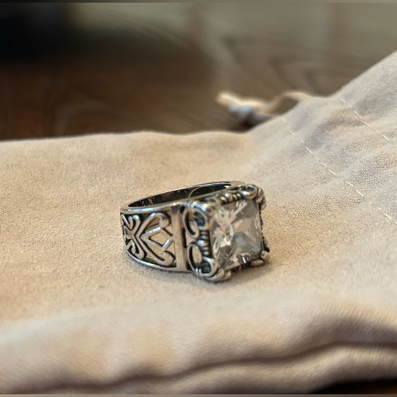Silpada Sterling Silver UPTOWN Square CZ Fleur de Lis Ring - Picture 2 of 3